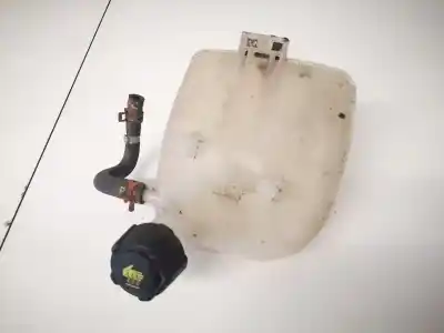 Second-hand car spare part coolant expansion tank for renault twingo 1.2 16v oem iam references 8200369313