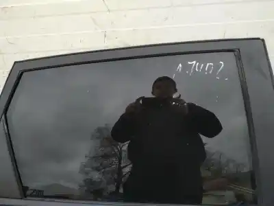 Peça sobressalente para automóvel em segunda mão vidro traseiro direito por mazda 3 (bk) 1.6 di turbo referências oem iam 