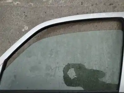 Peça sobressalente para automóvel em segunda mão vidro dianteiro esquerdo por opel meriva b 1.7 16v cdti referências oem iam   