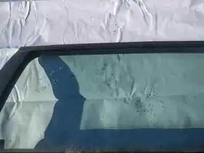 Peça sobressalente para automóvel em segunda mão vidro traseiro esquerdo por opel vectra b caravan 2.0 dti referências oem iam 