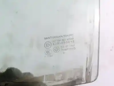 Peça sobressalente para automóvel em segunda mão vidro dianteiro esquerdo por mazda 3 (bk) 1.6 di turbo referências oem iam   