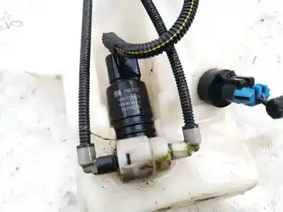 Pièce détachée automobile d'occasion POMPE D'EAU DE NETTOYAGE DU PARE BRISE pour OPEL INSIGNIA A (G09)  Références OEM IAM 13250357  