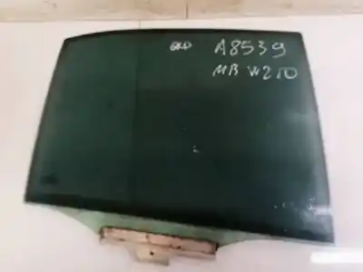 Автозапчастина б/у задне праве скло для mercedes w210, 1995.06 - 1999.07 e 220 d 70kw 1995.06 - 1999.07 посилання на oem iam 