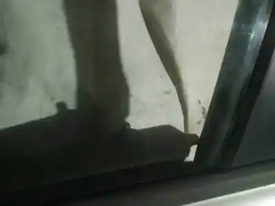 Peça sobressalente para automóvel em segunda mão vidro dianteiro esquerdo por volvo v50 (545) 2.0 d referências oem iam   