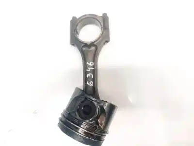 Second-hand car spare part piston for opel zafira a 2.0 dti oem iam references 