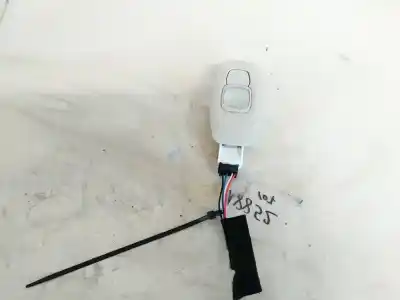 Peça sobressalente para automóvel em segunda mão luz da chapa de matrícula por renault clio, 2012.11 - 2016 0.9 tce 90 66kw 2012.11 --> referências oem iam 264304513h