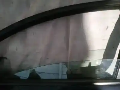 Peça sobressalente para automóvel em segunda mão vidro dianteiro esquerdo por opel vectra b caravan 1.8 16v referências oem iam 