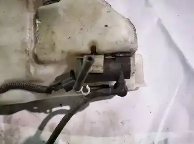 Pezzo di ricambio per auto di seconda mano pompa pulita per volvo v50 (545) 1.6 d riferimenti oem iam 1s7117k624fe