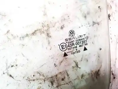 Pezzo di ricambio per auto di seconda mano finestra anteriore sinistra per volkswagen golf iv variant (1j5) 1.9 tdi riferimenti oem iam dot448as2m6  