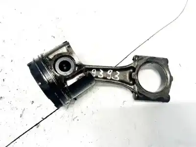 Second-hand car spare part piston for opel zafira a 2.0 dti oem iam references 