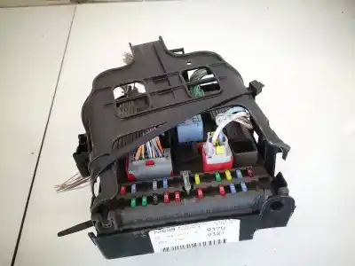 Peça sobressalente para automóvel em segunda mão caixa de fusíveis e relés por peugeot 807 2.2 hdi fap cat (4hw) referências oem iam 9651938180
