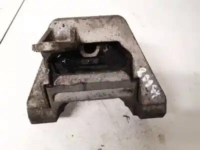 Second-hand car spare part engine support for opel vectra c caravan 1.9 cdti oem iam references v05389  