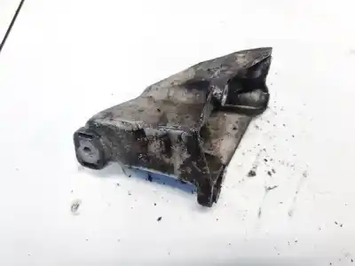 Second-hand car spare part engine support for volkswagen passat variant (3b5) 1.9 tdi oem iam references 8d0199307l  