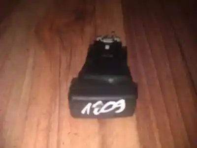 Peça sobressalente para automóvel em segunda mão interruptor 4 piscas - emergência por mazda 3 lim. (bl) 1.6 16v cat referências oem iam bp4k664ho