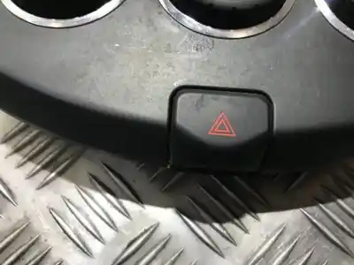 Second-hand car spare part hazard warning lights for nissan note (e11e) 1.4 cat oem iam references 250209u00a