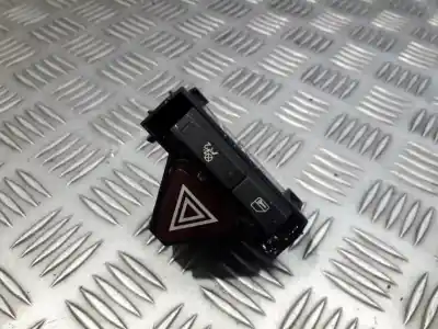 Second-hand car spare part hazard warning lights for opel corsa c 1.2 16v cat (z 12 xep / lb4) oem iam references 13189529