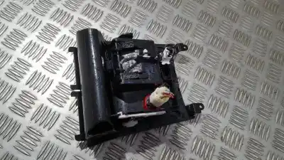 Автозапчастина б/у попільничка для volkswagen golf v variant (1k5) 1.9 tdi посилання на oem iam 1k0863475c  