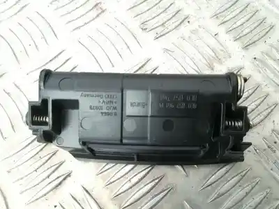 Автозапчасти б/у пепельница за audi a4 avant (8e) 2.0 tdi quattro (dpf) ссылки oem iam 8e0857961m  8e0857961