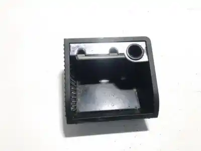 Gebrauchtes Autoersatzteil Aschenbecher zum VOLKSWAGEN GOLF V PLUS (5M1)  OEM-IAM-Referenzen 1K0857335  2190