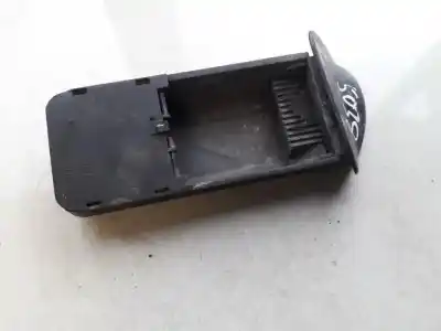 Автозапчасти б/у пепельница за FORD FOCUS TURNIER (CAK) 1.8 TDDI Turbodiesel CAT ссылки OEM IAM    Автозапчасти б/у пепельница за FORD FOCUS TURNIER (CAK) 1.8 TDDI Turbodiesel CAT ссылки OEM IAM
