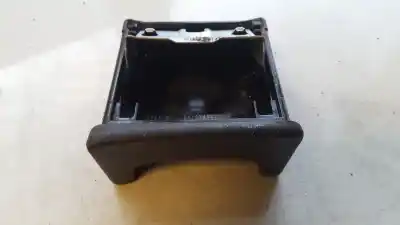 Автозапчастина б/у попільничка для TOYOTA RAV 4 (A2) 2.0 D-4D 4WD Посилання на OEM IAM 7410244010  74102-44010, 74111-44010