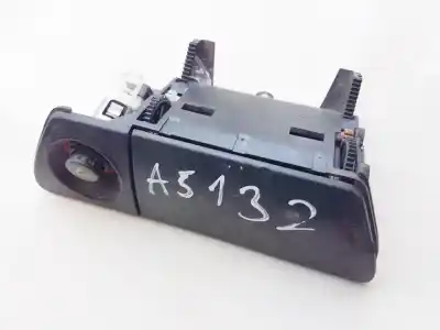Автозапчастина б/у попільничка для AUDI A4 AVANT (B5) 1.8 Посилання на OEM IAM 8D0857951B  