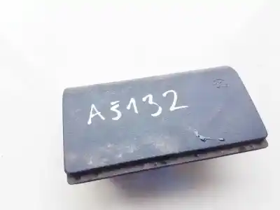 Pezzo di ricambio per auto di seconda mano Portacenere per AUDI A4 AVANT (B5) 1.8 Riferimenti OEM IAM 8D0857961  