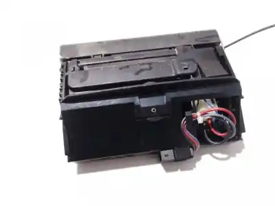 Автозапчастина б/у попільничка для AUDI A6, C5 1997.01 - 2001.08 2.8 30V 142KW 1997.05 - 1999.07 Посилання на OEM IAM 4B0857951  