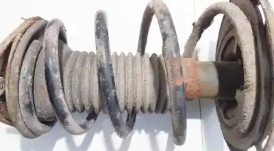 Second-hand car spare part shock absorber spring for toyota avensis 2.0 d-4d oem iam references 