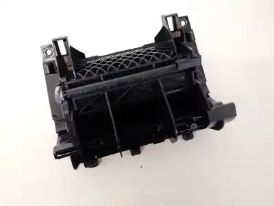 Автозапчастина б/у попільничка для audi a4 avant (8e) 2.0 tdi quattro (dpf) посилання на oem iam 8e0857951  