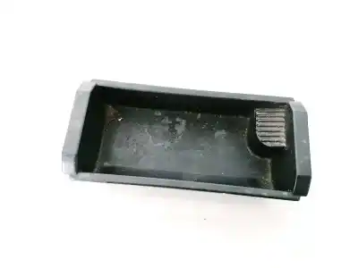 Peça sobressalente para automóvel em segunda mão cinzeiro por volkswagen golf iv (1j1) 1.9 sdi referências oem iam 1j0857335a