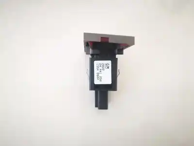 Second-hand car spare part hazard warning lights for opel vectra c (z02) 2.2 dti 16v (f69) oem iam references 13549900  