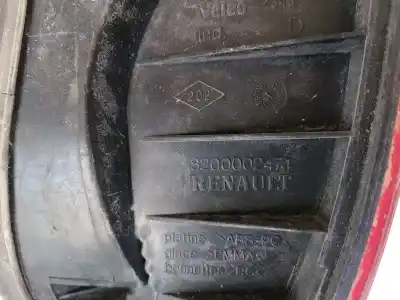 Автозапчасти б/у правый задний фонарь за renault laguna ii (bg0) 1.9 dci diesel ссылки oem iam 8200002474  