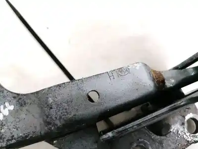 Second-hand car spare part bonnet hinge for kia sorento 2.5 crdi ex oem iam references   