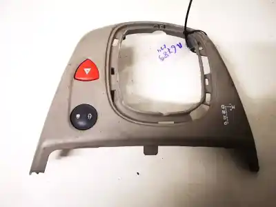 Second-hand car spare part hazard warning lights for renault scenic ii 2.0 oem iam references 8200109723