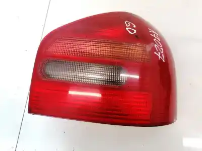 Автозапчасти б/у правый задний фонарь за audi a3 (8l) 1.8 ambiente ссылки oem iam 8l0945096
