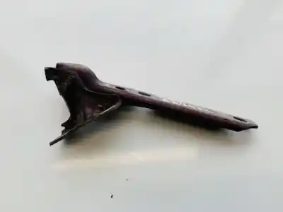 Second-hand car spare part bonnet hinge for audi 80 (811/813) 1.8 oem iam references   