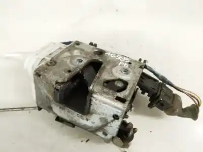 Peça sobressalente para automóvel em segunda mão fechadura da porta dianteira direita por audi a6 avant (c4) 2.5 tdi referências oem iam 4a0