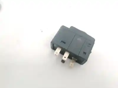 Автозапчасти б/у управление светом за opel corsa b 1.0 12v cat (x 10 xe / lw3) ссылки oem iam 90320619  90320618