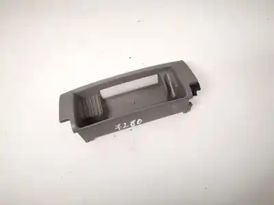 Gebrauchtes Autoersatzteil Aschenbecher zum AUDI A4 AVANT (8E)  OEM-IAM-Referenzen 8E0857961D  8E0857961F, 8E0857961G