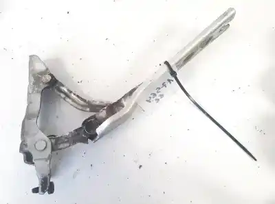 Second-hand car spare part bonnet hinge for skoda octavia combi (1z5) 2.0 tdi oem iam references 1z0823302c