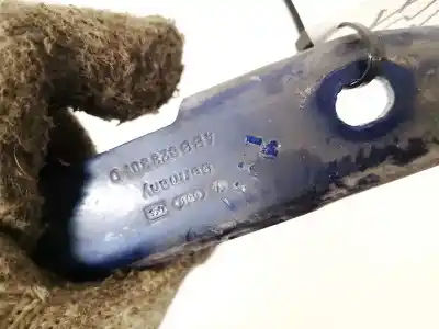 Автозапчастина б/у петля капота для audi a6, c5 1997.01 - 2001.08 2.4 121kw 1997.02 - 2005.01 посилання на oem iam 4b0823301d  