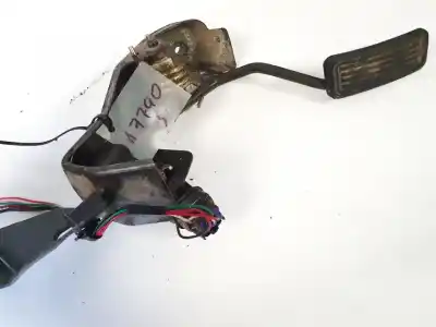Second-hand car spare part accelerator pedal for toyota corolla (e11) 2.0 d-4d linea sol oem iam references   