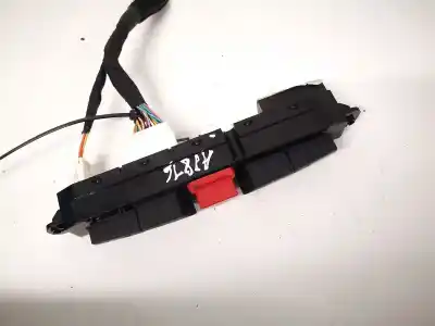 Second-hand car spare part hazard warning lights for kia ceed (ed) 1.6 crdi 115 oem iam references 937001h000  93700-1h000, 93700-1h010