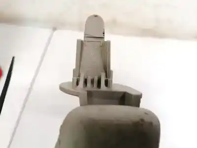 Автозапчасти б/у потолочная ручка за renault megane ii (bm0/1_, cm0/1_) 1.5 dci ссылки oem iam 8200035038  