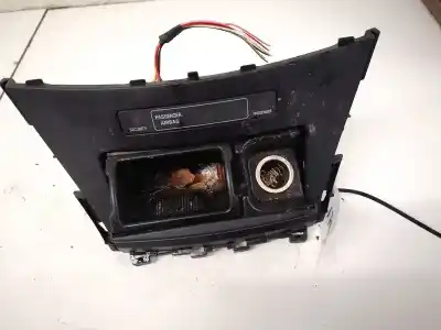 Автозапчасти б/у пепельница за TOYOTA AVENSIS WAGON (T25) 2.0 D-4D Sol ссылки OEM IAM 8395005010  