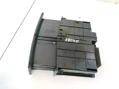 Second-hand car spare part ashtray for kia sorento 2.5 crdi ex oem iam references 845703e000hp