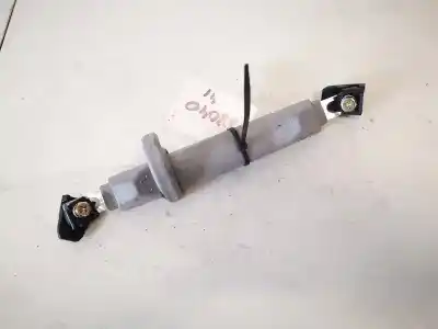 Second-hand car spare part roof handle for kia sorento 2.5 crdi ex oem iam references 