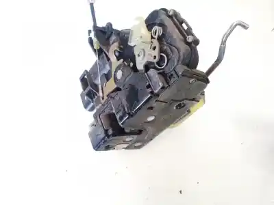 Автозапчасти б/у замок передней правой двери за audi a6, c5 1997.01 - 2001.08 2.4 121kw 1997.02 - 2005.01 ссылки oem iam 4b1837016b  