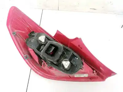 Автозапчасти б/у правый задний фонарь за opel corsa c 1.2 16v cat (z 12 xep / lb4) ссылки oem iam 13186351  89038961a